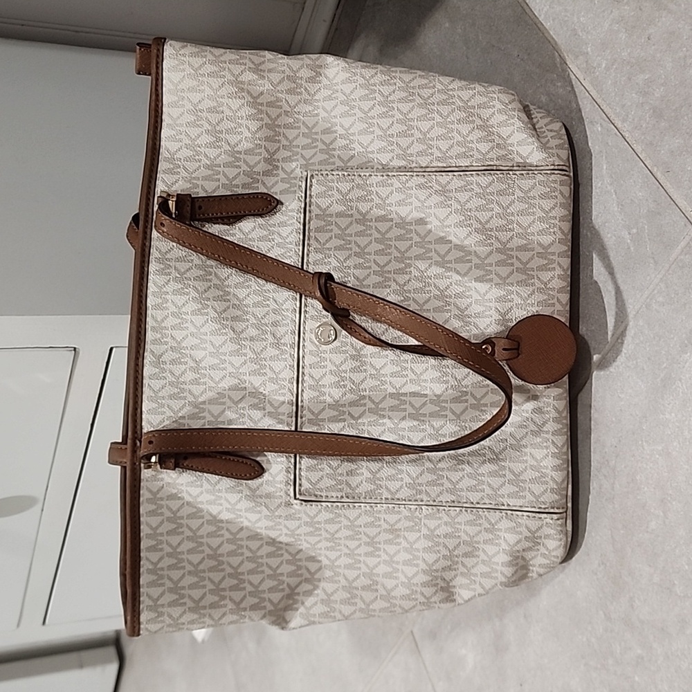 Michael Kors Tote